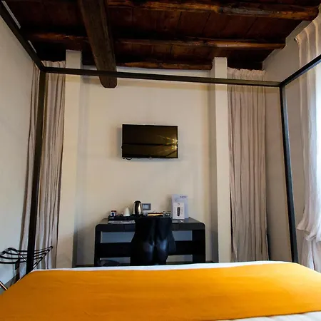 Casa Argileto